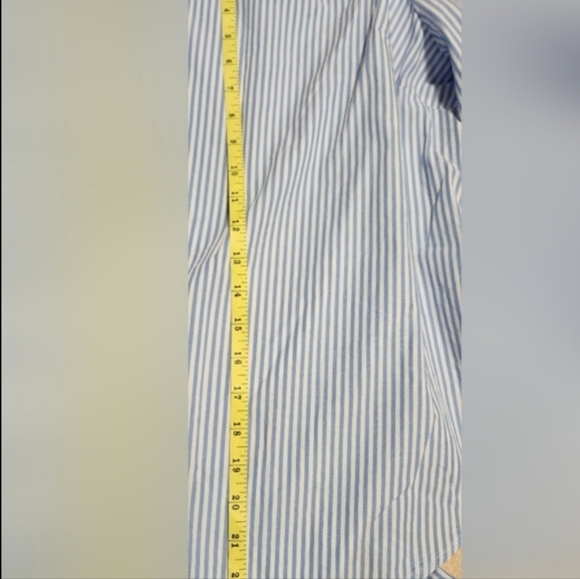 B. Makowsky Blue Leather Tote and Thread & Supply Off-Shoulder Blouse - Picture 14 of 15